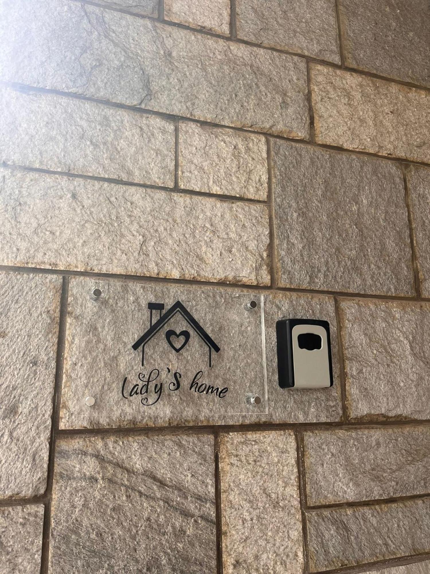 Lady'S Home Piedimulera Εξωτερικό φωτογραφία